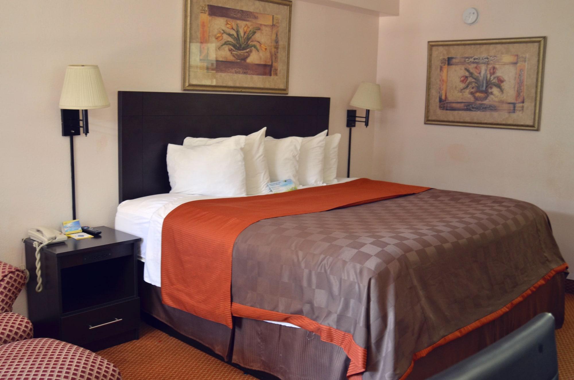 Baymont By Wyndham Near Lackland Afb *