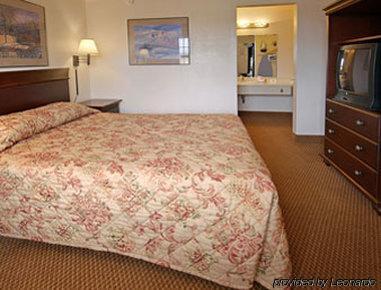 Baymont By Wyndham Near Lackland Afb Hotel San Antonio