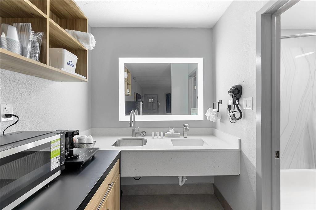 Baymont By Wyndham Near Lackland Afb Hotel San Antonio