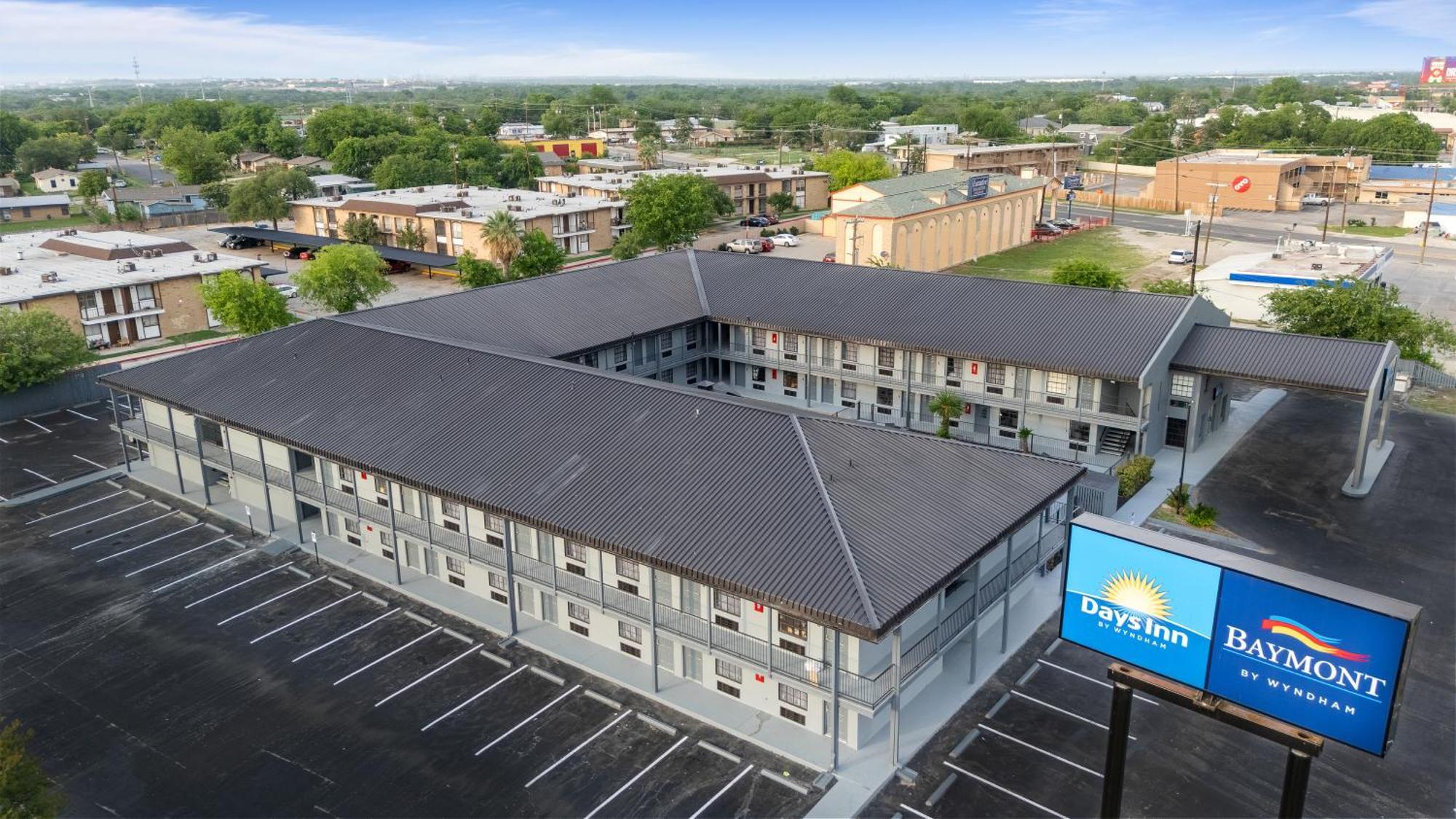 Baymont By Wyndham Near Lackland Afb *