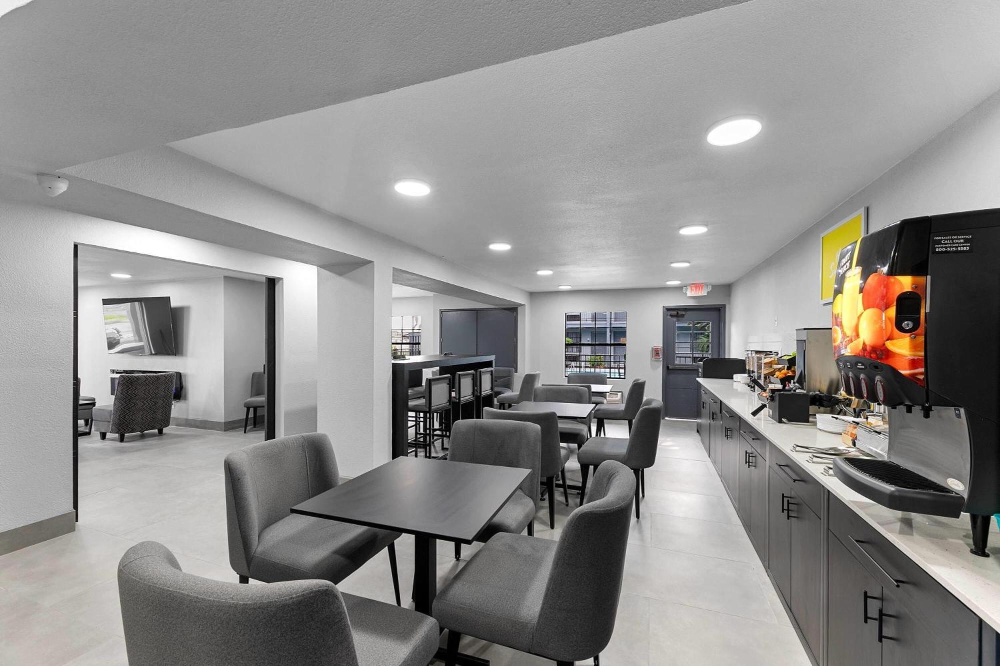 Baymont By Wyndham Near Lackland Afb * San Antonio