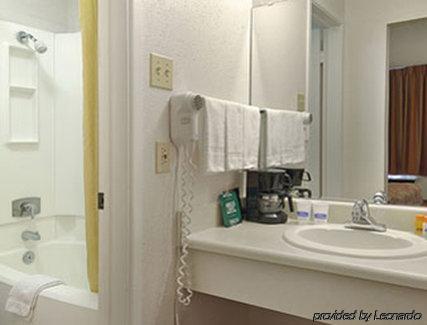 Baymont By Wyndham Near Lackland Afb * San Antonio