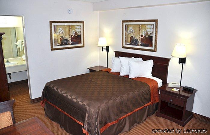 Baymont By Wyndham Near Lackland Afb Hotel *