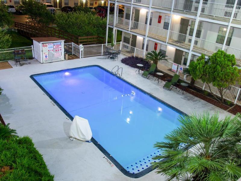 Hotel Baymont By Wyndham Near Lackland Afb San Antonio