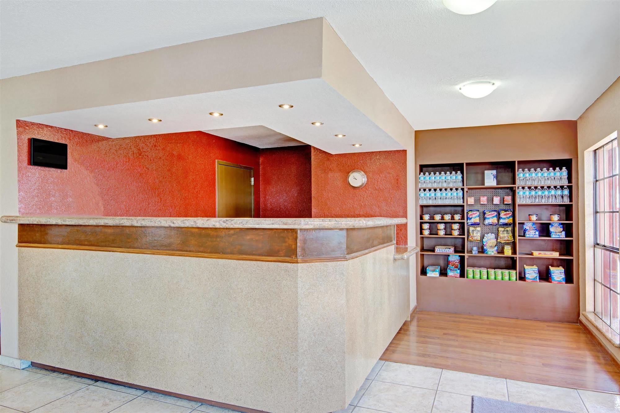Hotel Baymont By Wyndham Near Lackland Afb