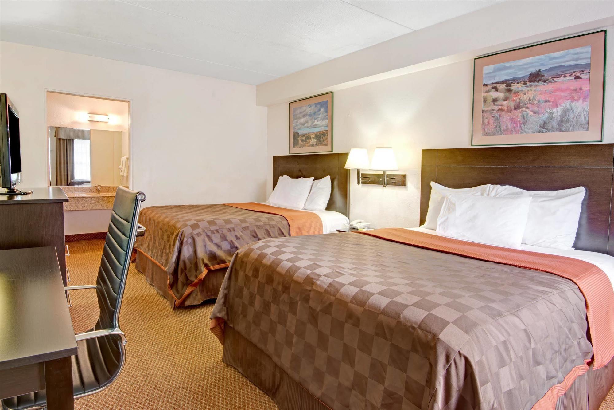 Baymont By Wyndham Near Lackland Afb Hotel *