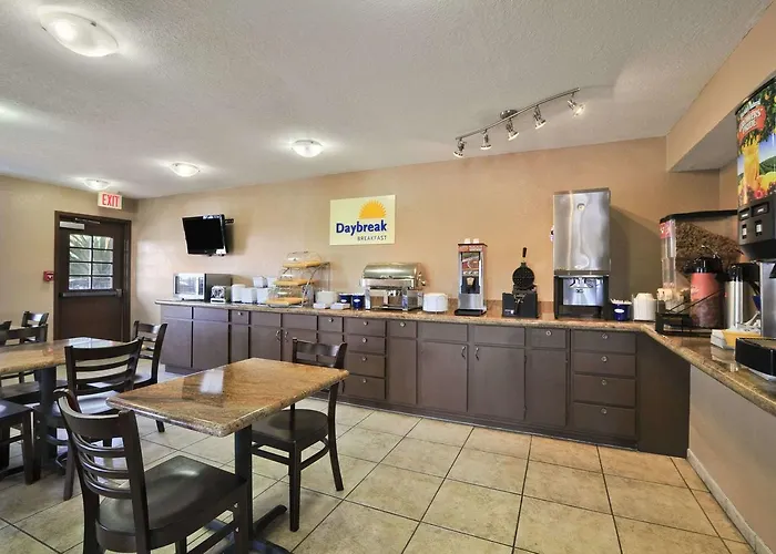 Deluxe Inn San Antonio Near Lackland Afb